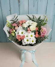 Букет цветов из:  Розы, Лизиантусы и Хризантемы в Усть-Куломе