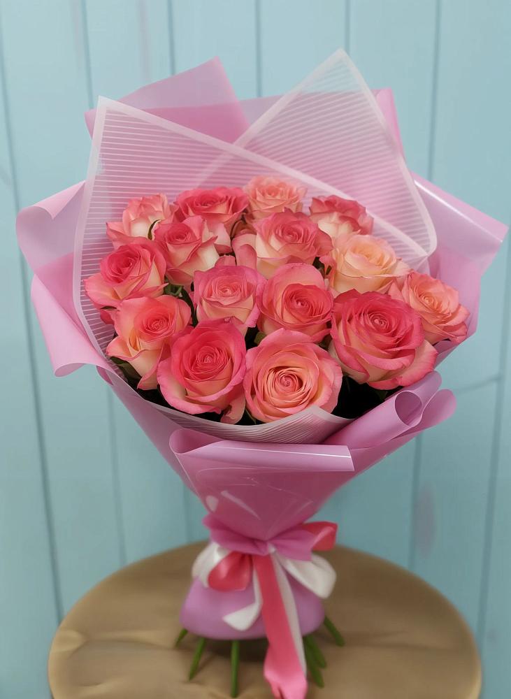 Букет 15 Розовых роз Равель в Усть-Куломе