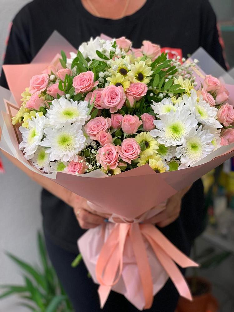 Букет цветов из: Розы и Хризантемы в Усть-Куломе