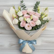 Букет цветов из:  Лизиантусы в Усть-Куломе