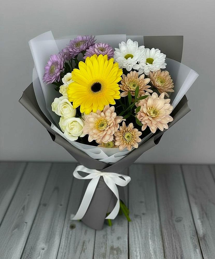 Букет цветов из: Розы, Герберы и Хризантемы в Усть-Куломе
