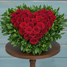 Цветочная композиция из Розы в виде сердца в Усть-Куломе