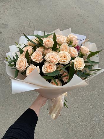 Букет Кремовые розы Латте в Усть-Куломе