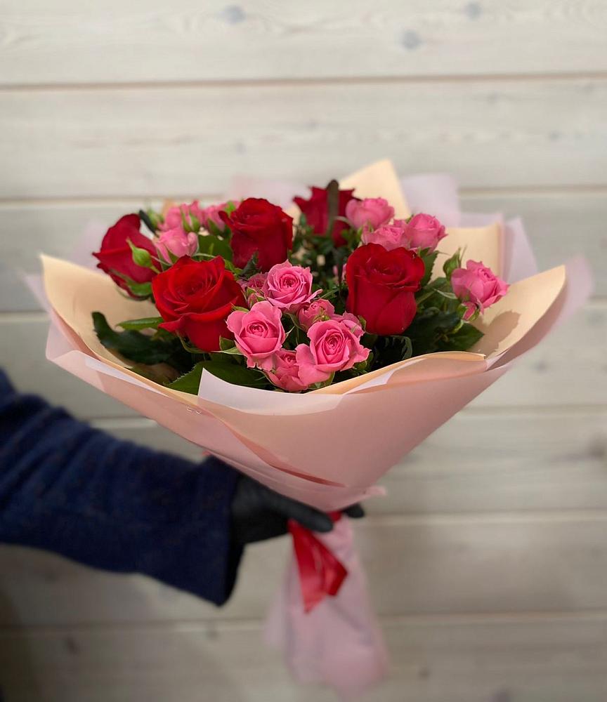 Букет цветов из: Розы в Усть-Куломе