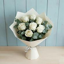 Букет Белые розы в Эвкалипте в Усть-Куломе