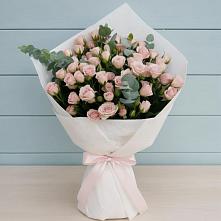 Букет цветов из:  Розы в Усть-Куломе