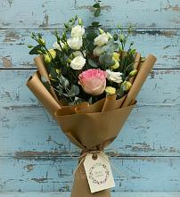 Букет цветов из:  Розы и Лизиантусы #REPLACE_PRED# Усть-Куломе